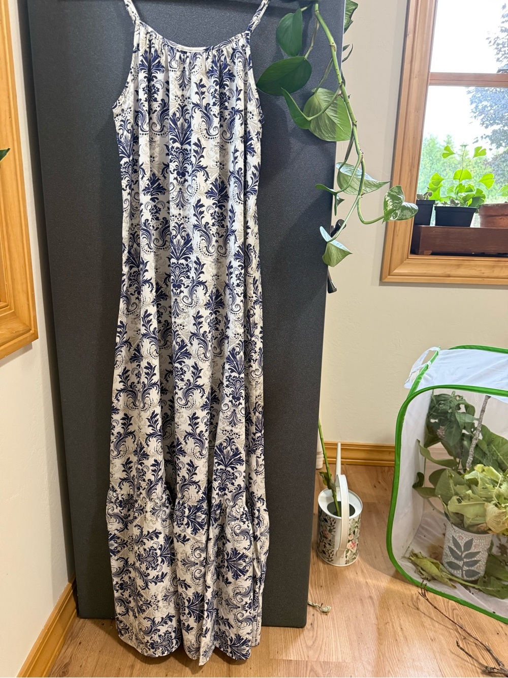 Sleeveless White and Navy Blue Printed Maxi Dress